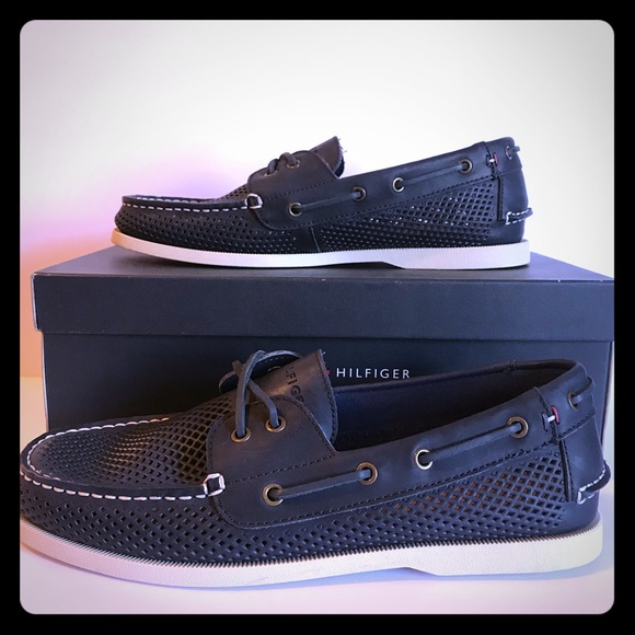 Tommy Hilfiger  Perforated Boat Shoes Men's SZ 10 - Picture 2 of 8